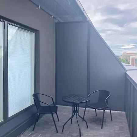 Location Center With Balcony And Free Parking Kotimaailma 公寓 *